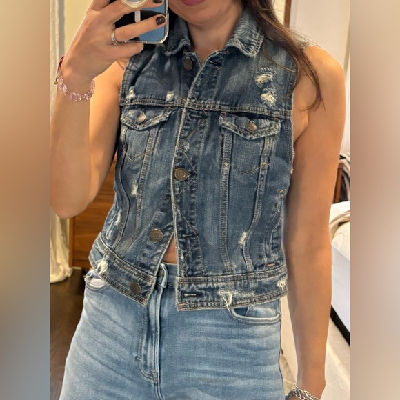 American Eagle Denim Vest - Picture 1 of 6